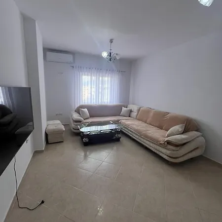 Apartment Tirana *